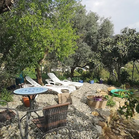 Magic Mountain Retreat *